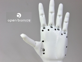 Image of Реалистичный образ кисти руки человека для робота